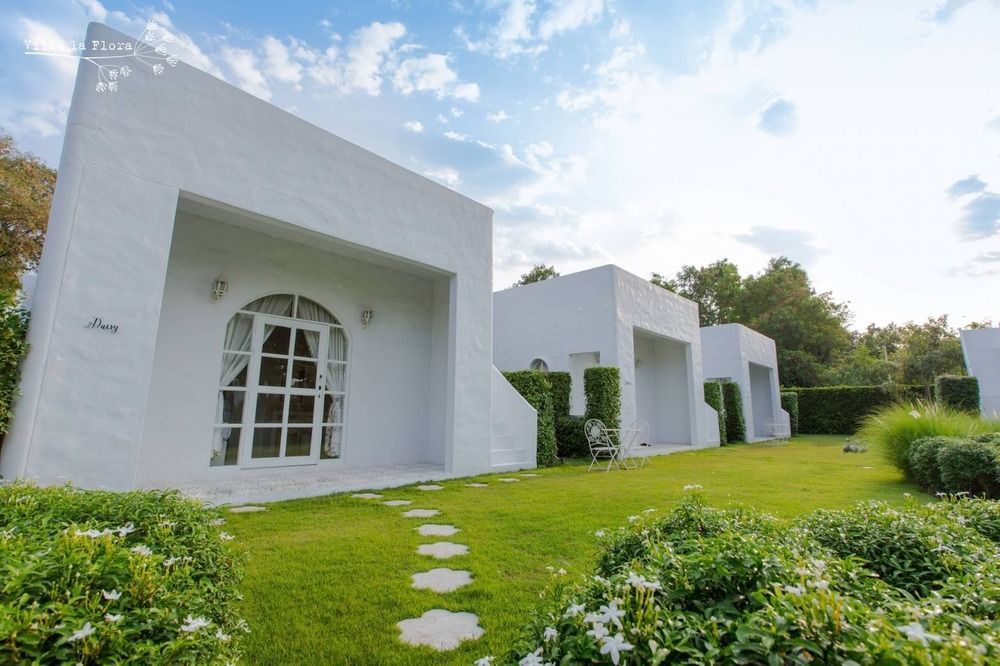Villa La Flora Kanchanaburi Dış mekan fotoğraf
